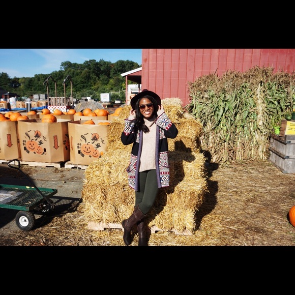 Meet your Posher, Janie - Picture 4 of 8